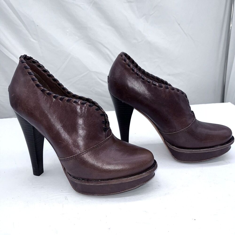 UGG Jamison Leather Chunky Heels Booties Ankle Boots Shearling Lined Shoes Sz 7
